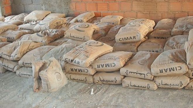 وزارة التجارة ستضخ كميات من الإسمنت في الأسواق لكسر المضاربة!