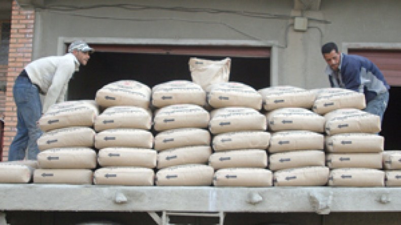 أزمة الأسمنت “تجرجر” تمار وجعبوب إلى البرلمان