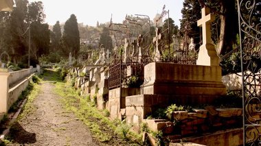 Algeria Decides To Open Private Investment To Restore European Tombs