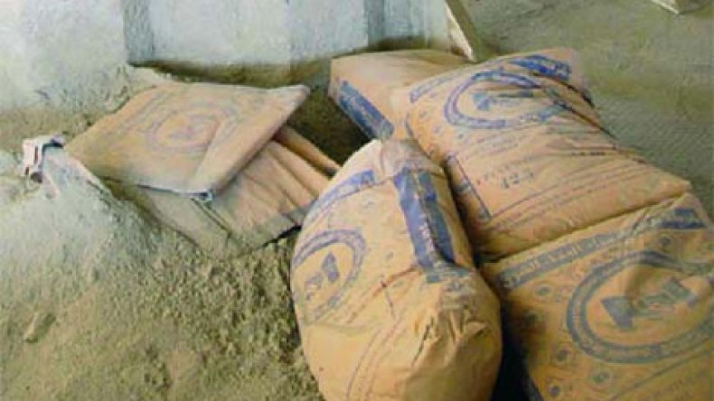 كيس الاسمنت يقفز إلى 900 دينار