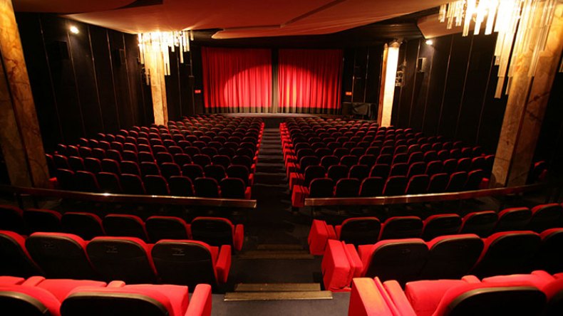 15 فيلما قيد الإنجاز و”القاعات” شوكة في حلق المنظمين