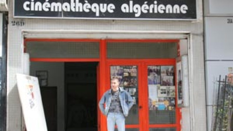 إنشاء‭ ‬مركز‭ ‬جزائري‭ ‬لتطوير‭ ‬السينما‭ ‬وإعادة‭ ‬تنظيم‭ ‬مركز‭ ‬العرض‭ ‬السينمائي