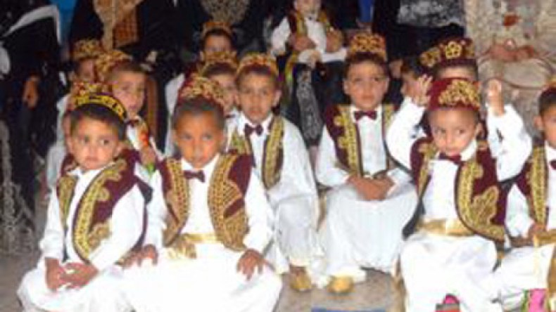 17 طفل معوز بزرالدة وتسالة المرجة بالعاصمة يستفيدون من ختان جماعي