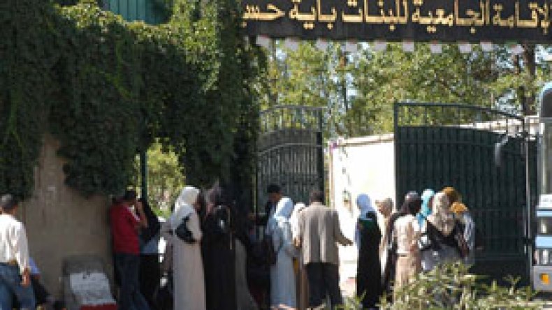 إيفاد لجان طبية للأحياء الجامعية والتلاميذ مطالبون بجلب الصابون