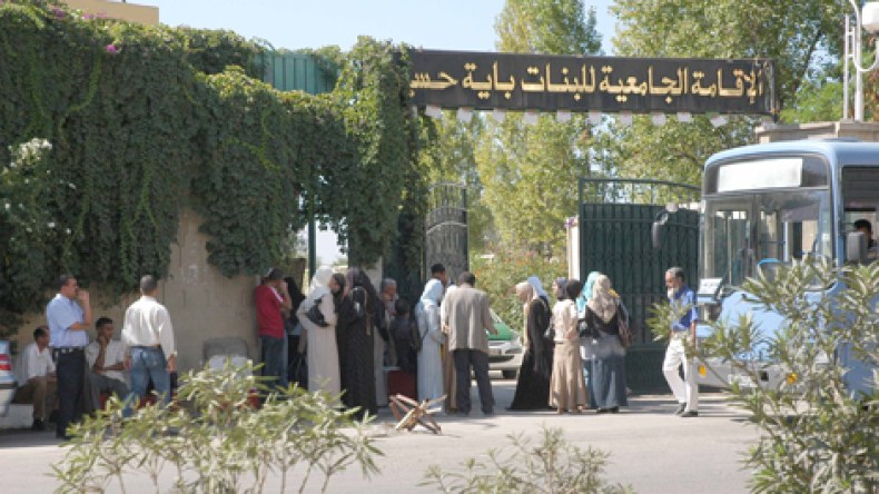 الإدارة تعلن الحرب على مطابخ الغرف والطلبة مهدّدون بالمجاعة وبالتجمد