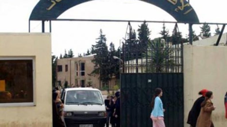 عمال الإقامات الجامعية يحتجون يوم 19 أفريل
