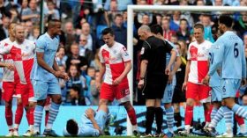 الشرطة البريطانية تقبض على سارق كرة مباراة “السيتي” و”كوينز”