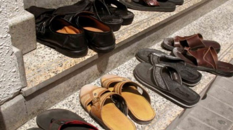 العودة بخُفيْ حنين