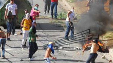 Plan for shacks angers Algiers villagers