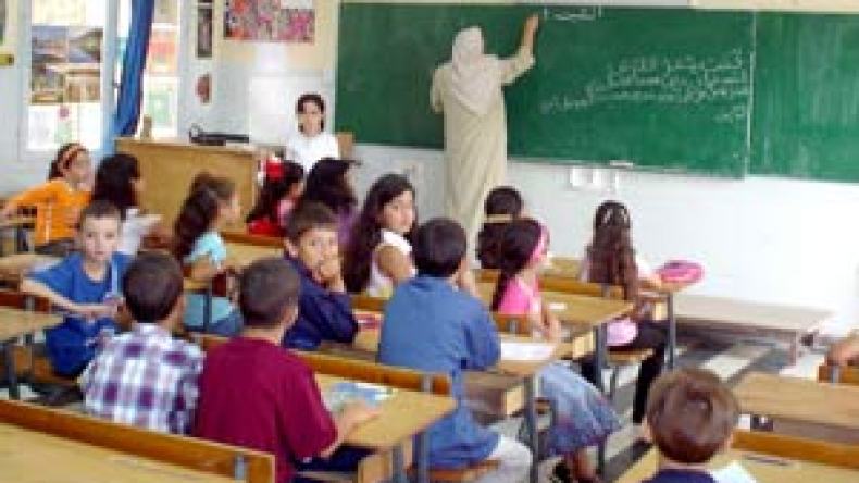 الأساتذة والمعلمون والمساعدون سيتقاضون نفس الأجور القديمة بدون أي زيادة