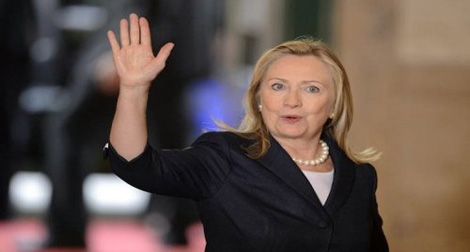 Clinton arrive en Egypte pour rencontrer Morsi