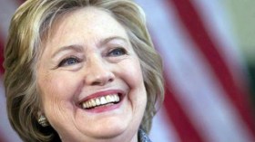 كلينتون أول امرأة تترشح رسميا لرئاسة أمريكا