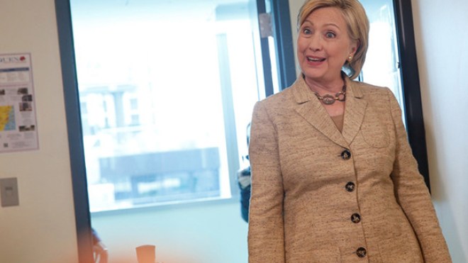 كلينتون نسيت وثائق سرية في فندق روسي