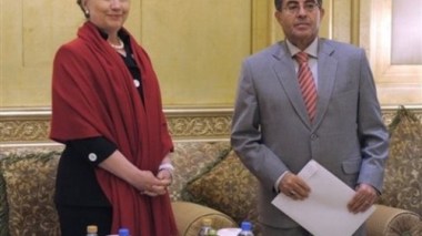 Libye: les combats font rage à Syrte, Clinton à Tripoli