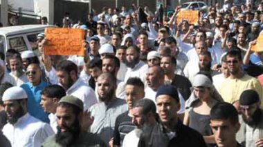 Les Algériens expriment leur colère contre le film islamophobe