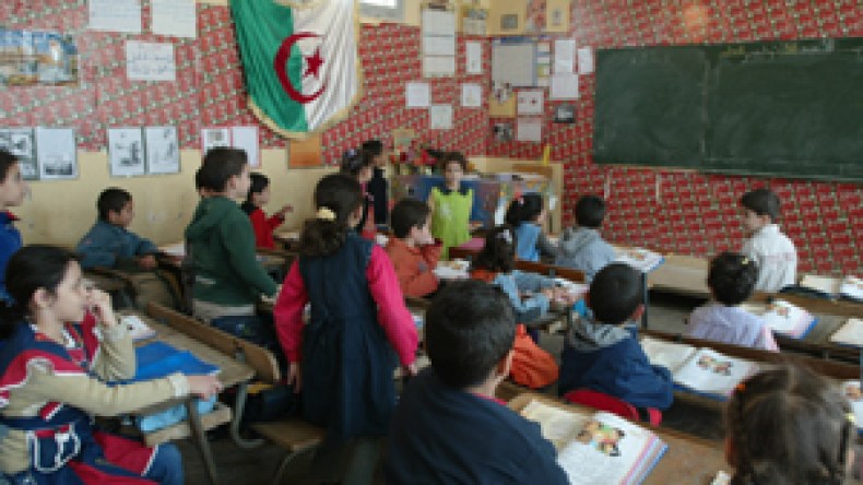 إحالة الأساتذة الرافضين تقديم دروس إضافية على مجالس التأديب