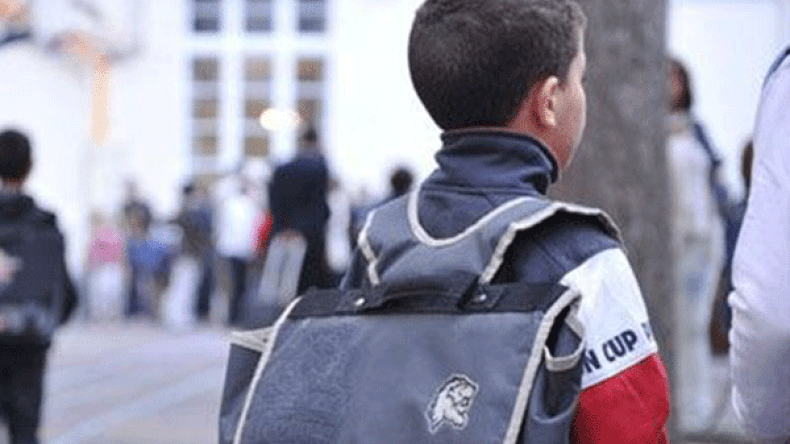 الكشوف المدرسية تدفع بالتلاميذ إلى الهروب والإنتحار