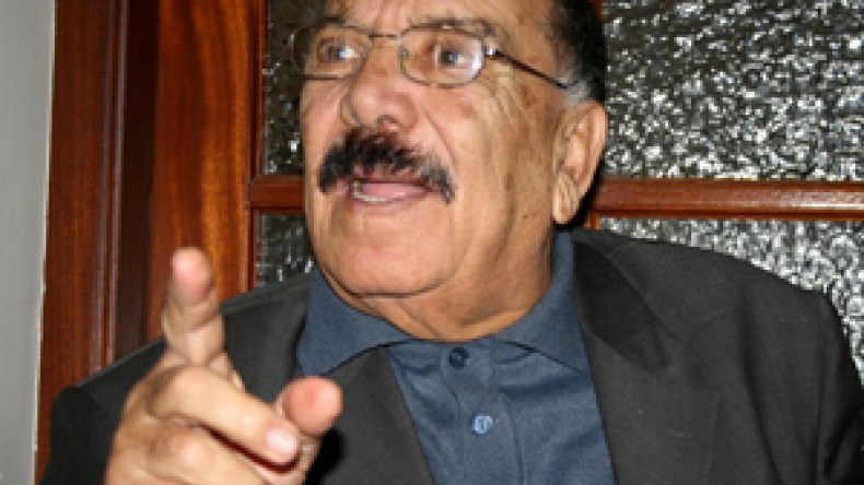 أنصح بن حمودة بالعلاج في مصحة عقلية حتى يتوقف عن الكذب