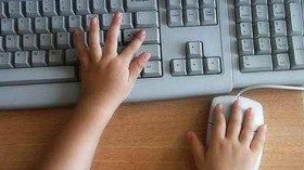 راحة النفوس: ابني المراهق واقع في حب مغنية إغراء