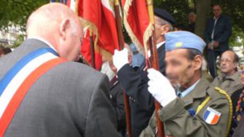 30  ألف جزائري طلبوا بطاقة مقاتل في الجيش الفرنسي