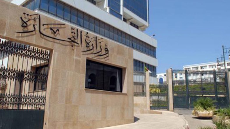 بلعايب يعد بنقل انشغالات المصدرين إلى الوزير الأول