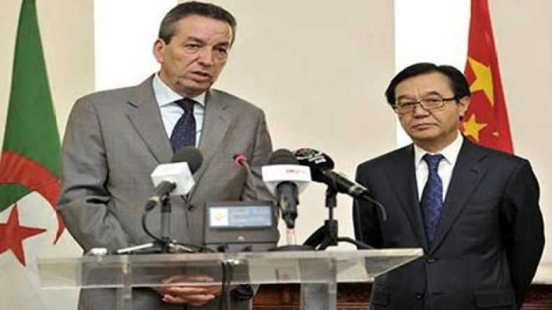 الجزائر والصين تدعوان إلى شراكة اقتصادية إستراتيجية