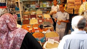 عودة النشاط التجاري.. فرحة لم تكتمل