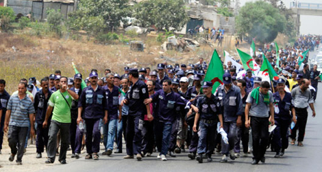 International organizations call on the Algerian president to intervene  in favour of the municipality guards.