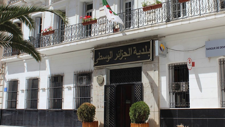 قروض للأميار لبناء أسواق ومراكز تجارية وقاعات سينما