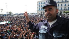 الحرس البلدي يرفضون التقاعد قبل معرفة تفاصيل الأجور