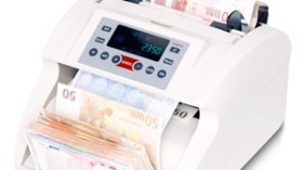 “بزناسية” وتركي يؤسسون بنكا موازيا لصرف العملة الصعبة في الجزائر