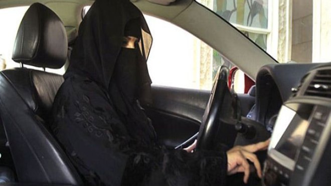في انتظار “السائقات”.. سعوديات سفيرات قريبا