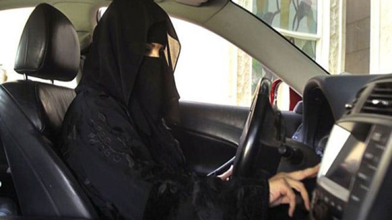 في انتظار “السائقات”.. سعوديات سفيرات قريبا