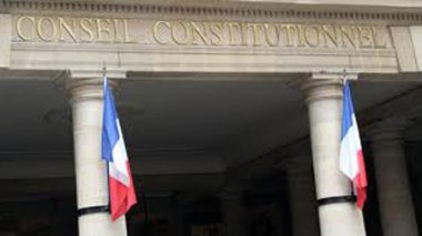 Le Conseil constitutionnel refuse la filiation française à des Algériens