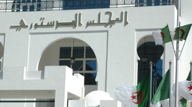 Des associations d’Algériens en France contre l’article 51