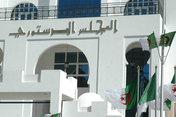 14 Algerian Associations in France Declare War on Article 51 of Constitution