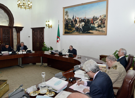 Government uses foreign exchange reserves to cope with oil crisis