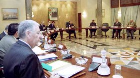 تراجع أسعار النفط يرعب الحكومة من زحف الأزمة المالية نحو الجزائر