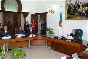 Conseil des ministres : des mesures contre la bureaucratie