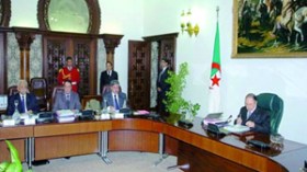 قنابل موقوتة في انتظار الوزراء بعد عودتهم من العطلة