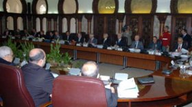 قراربإلغاء الملتقيات والمؤتمرات والمهرجانات التي تستنزف المال العام