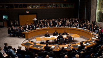 حق الفيتو وحق الانتفاضة