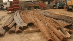 مافيا الحديد تستولي على 30 آلاف قنطار بصكوك على  بياض