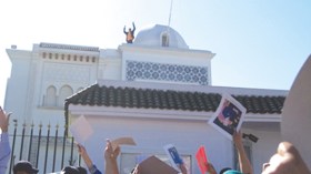 Moroccan parties to receive Algerian politicians to apologize for desecration of national flag