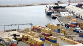 تصدير 1400 حاوية من زيت المائدة نحو ليبيا من ميناء عنابة