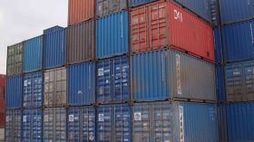 الاستيراد ممنوع بداية من جانفي.. إلا برخصة!