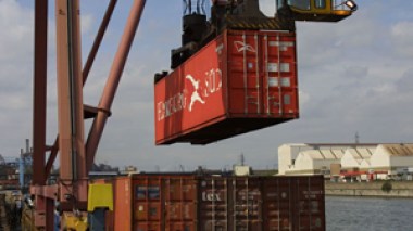 Foreign maritime conveyer companies working in Algeria dictate prices