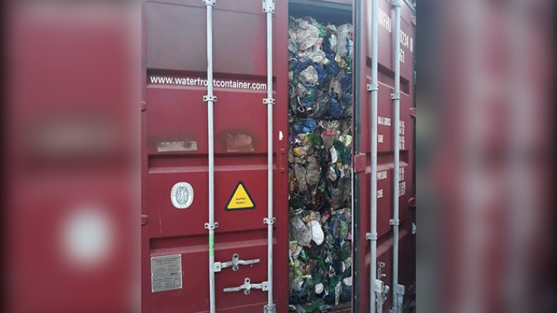استيراد 17 حاوية محملة بالنفايات مقابل 300 ألف دولار بميناء بجاية