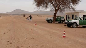 الجيش يطيح بـ 5 مهربين ويسترجع رشاشا وذخيرة حربية