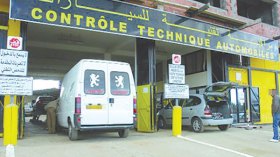 طوابير في الليل من أجل المراقبة التقنية للسيارات